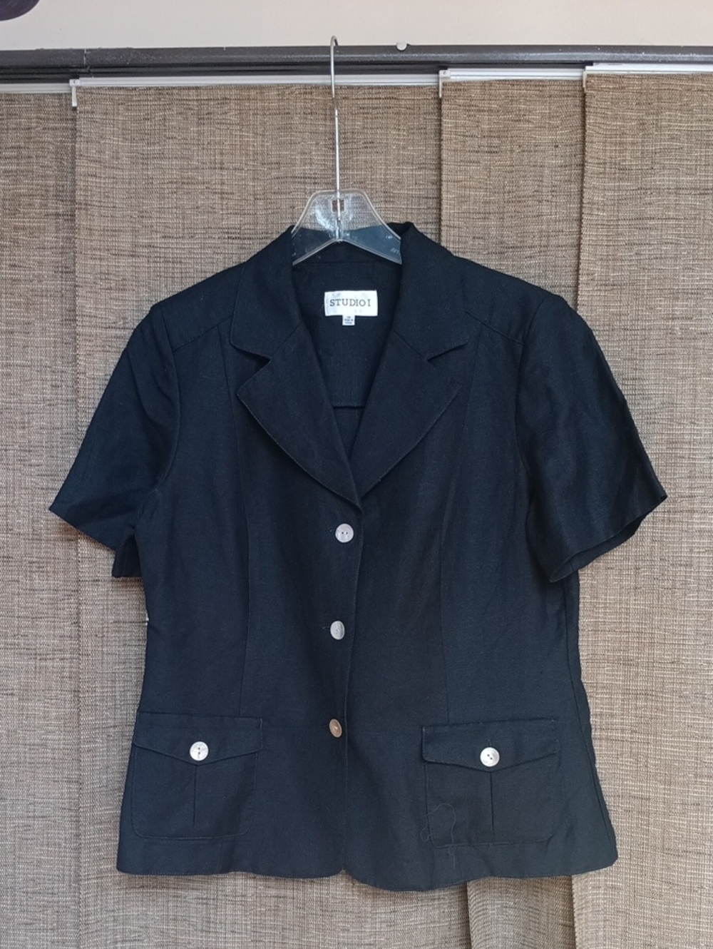Studio I Black Short-Sleeve Linen Blazer
